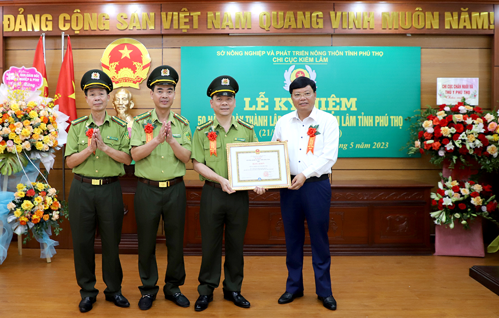 bang_khen_bo